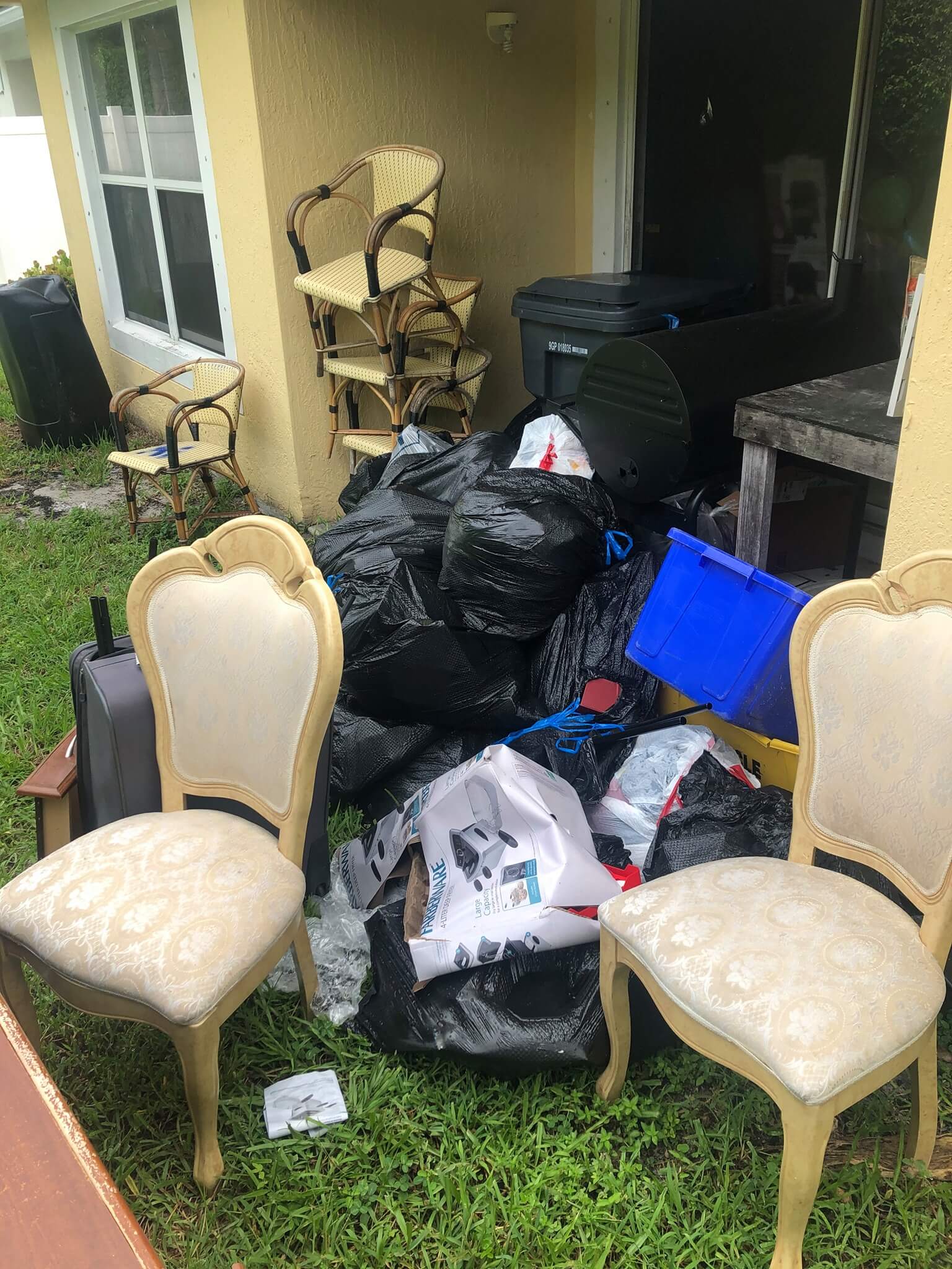 Furniture Removal-Wellington Junk Removal and Trash Haulers